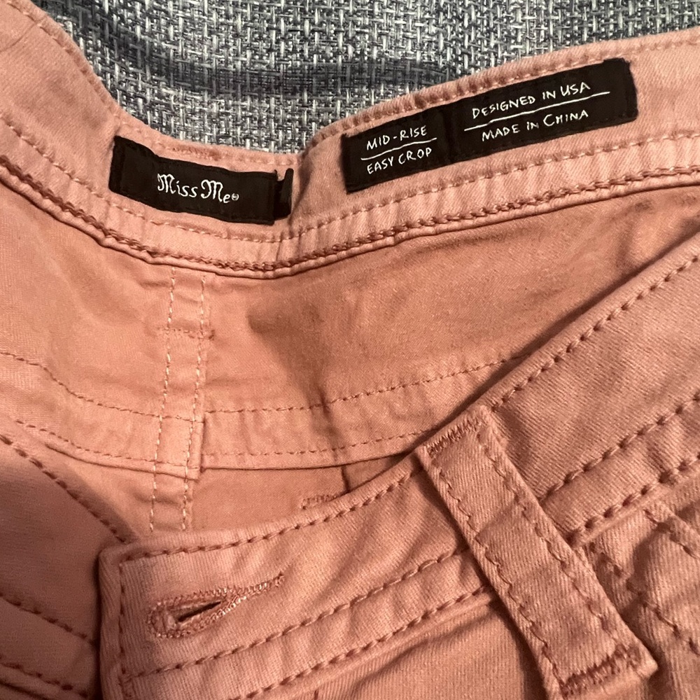 Miss me pink capris